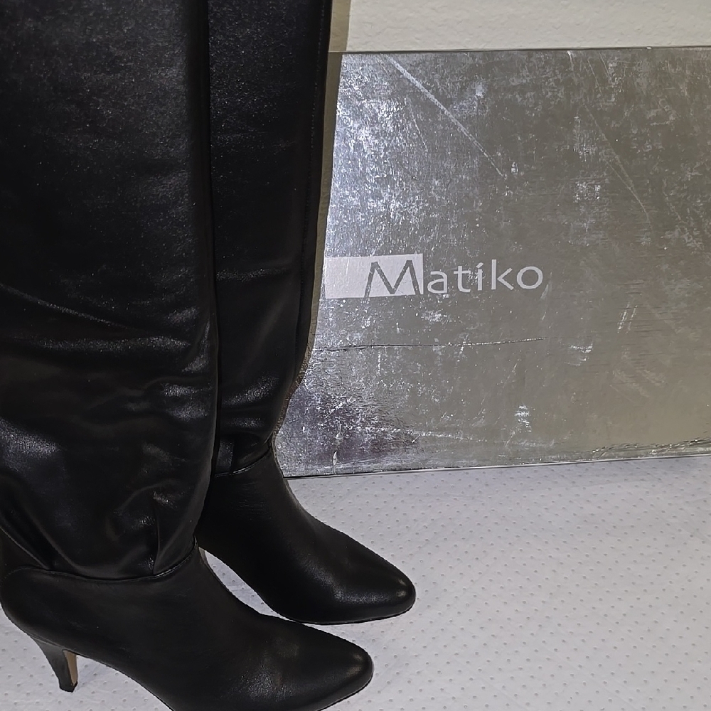 Matiko Women's Black Boots